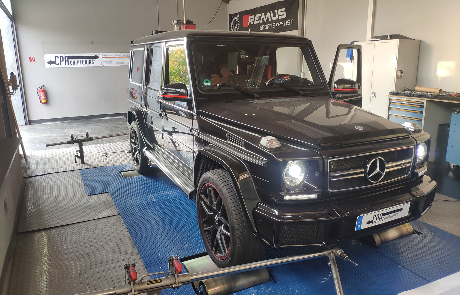 Mercedes G 500 auf dem Prüfstand